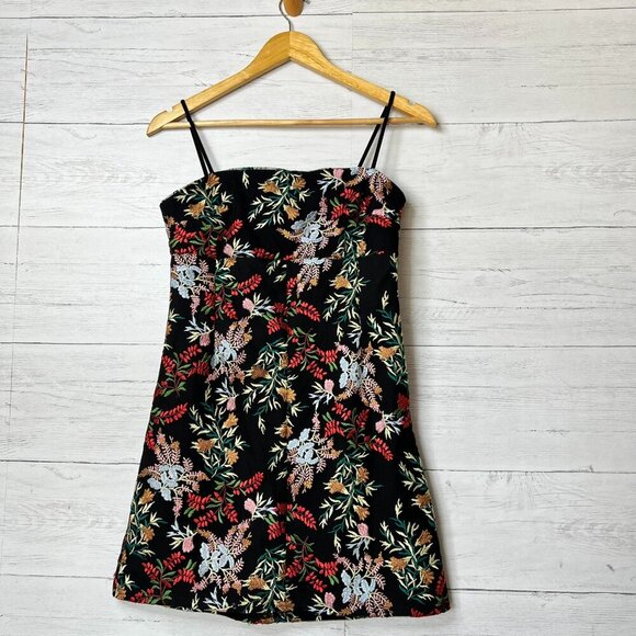Urban Outfitters Dress Womens Size XS/S Black Pins & Needles Audrey Floral - Picture 1 of 16